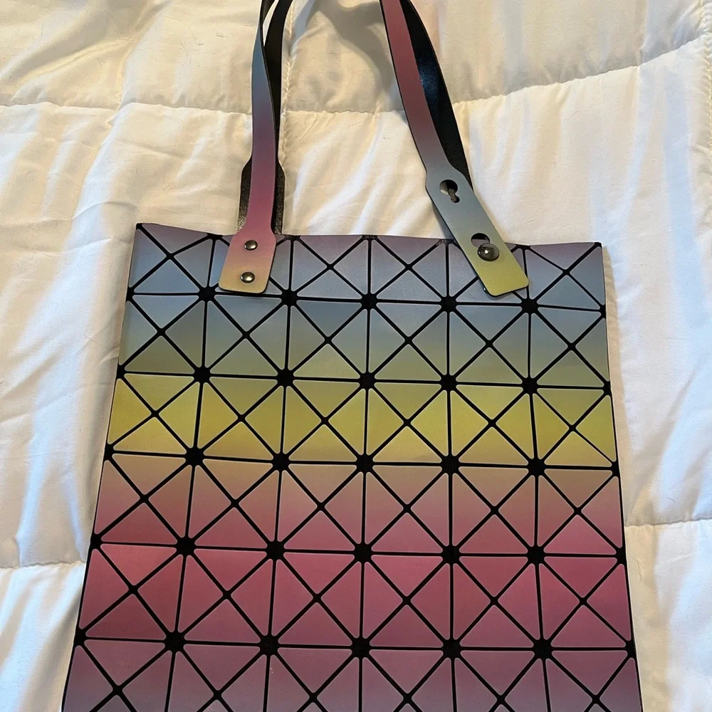 Geometric Holographic Tote - Picture 4 of 9